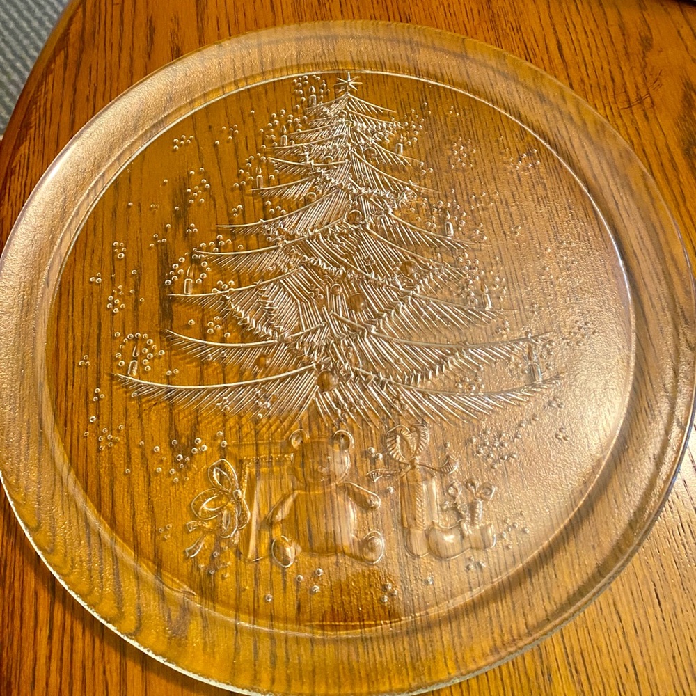 Clear Glass Christmas Plates